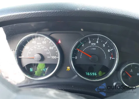 2013 Jeep Wrangler Unlimited Sport z USA, uszkodzony, nr VIN 1C4BJWDG3DL632429